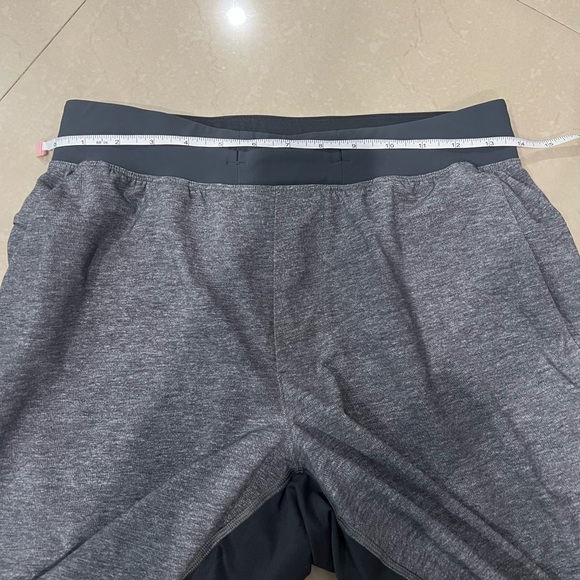 Lululemon T.H.E. Short *Linerless 9" Heathered Texture Printed Greyt Deep Coal - Picture 13 of 14